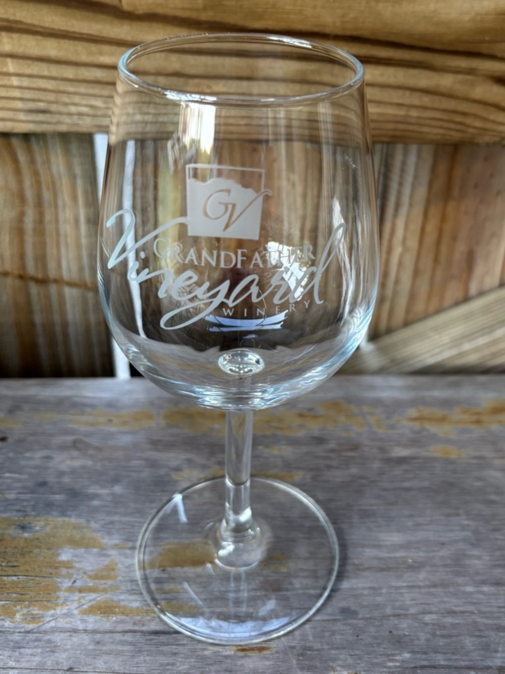 Grandfather Vineyard Wine Glass 8" Tall Etched Stemware 12oz